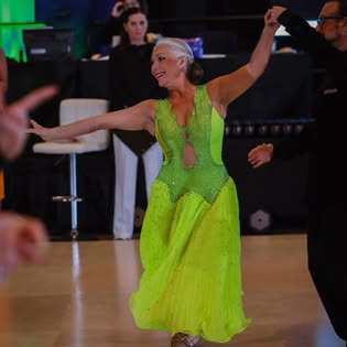 C&C competitor performing at the San Antonio Classic